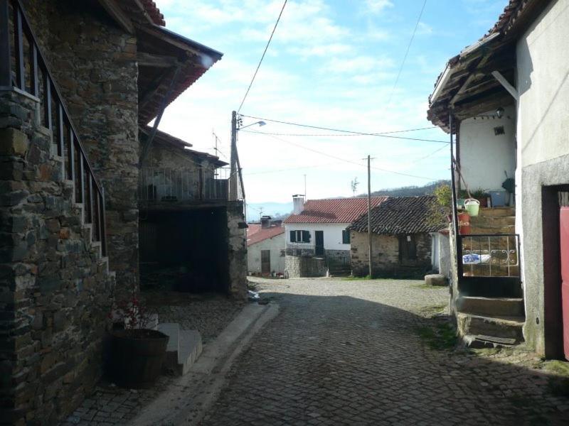 Casa Da Fonte Em Prada, Vinhais Eksteriør billede